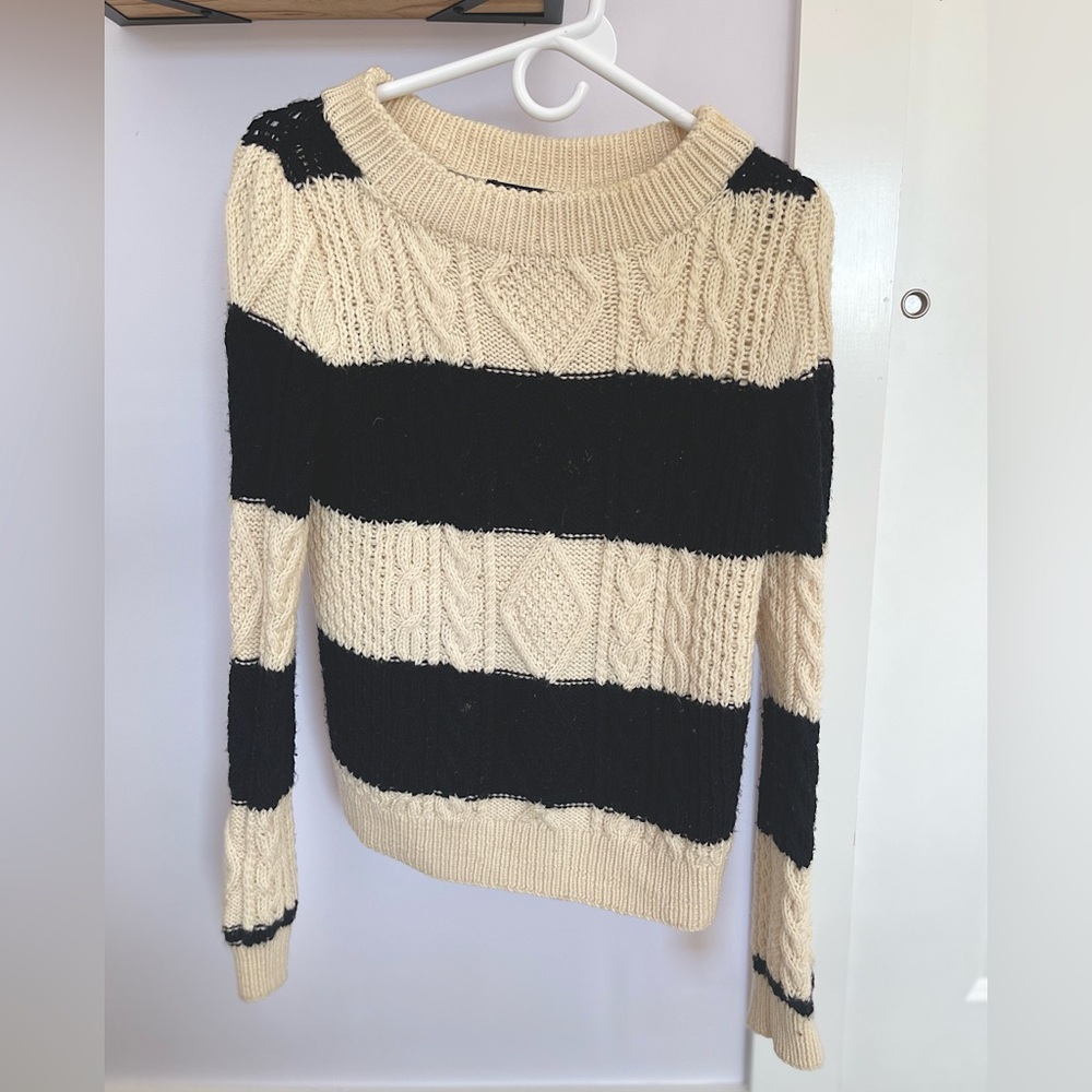 J Crew Cable-knit crew neck Sweater